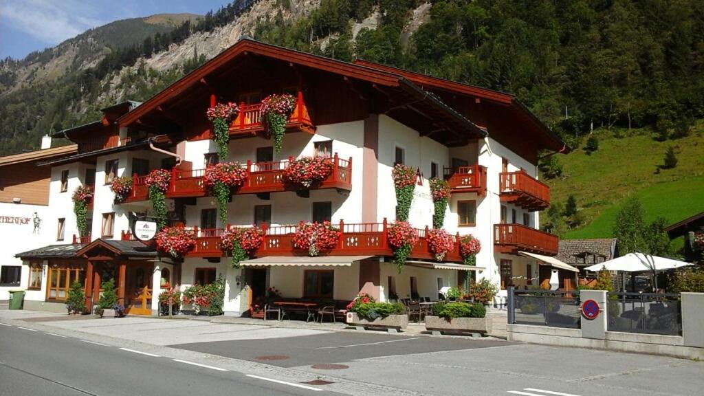 Hotel UNTERKRÄMERHOF Fusch an der Grossglocknerstrasse Exterior foto